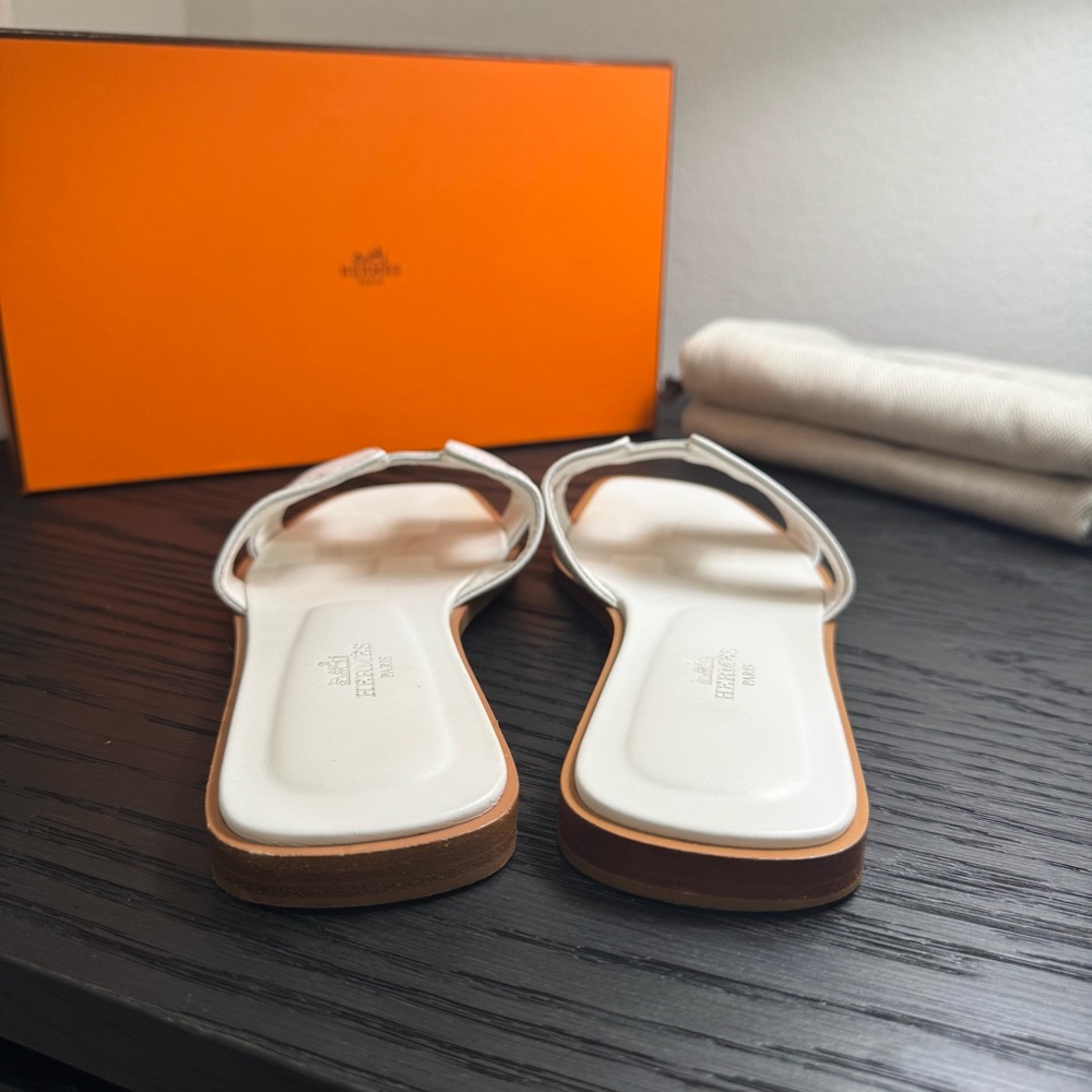 Hermes Oran Sandals Leather White 37 - Picture 6 of 9